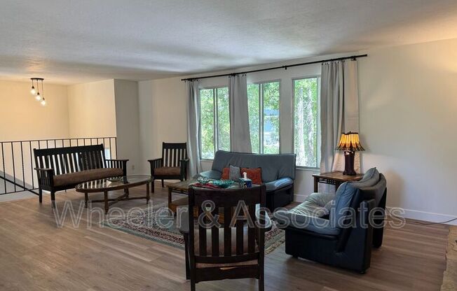 1597 NAVAJO DR