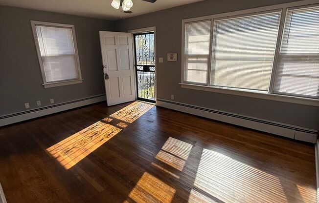 4 Bedroom 2 Bath House in Richmond