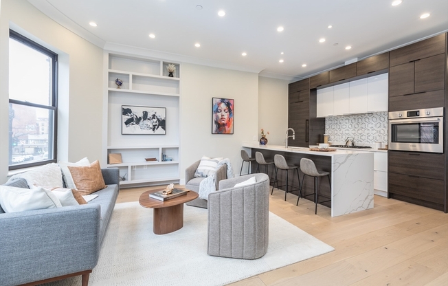 577 MASSACHUSETTS AVE