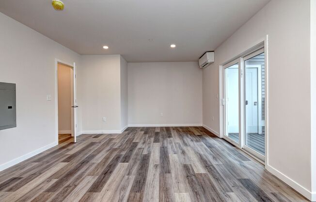 Studio, 1 bath, 630 sqft, $1,900, Unit Apt 1210