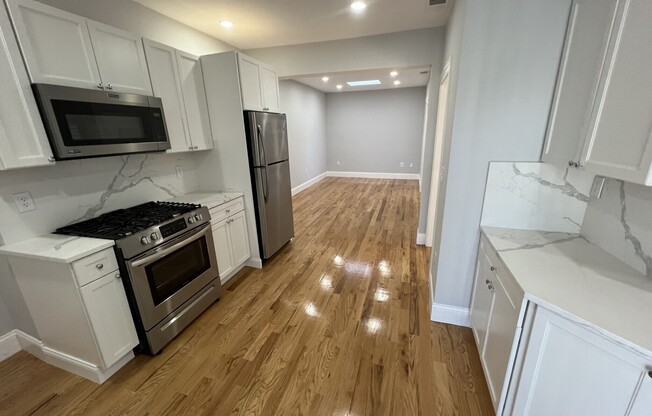 379 OXFORD ST