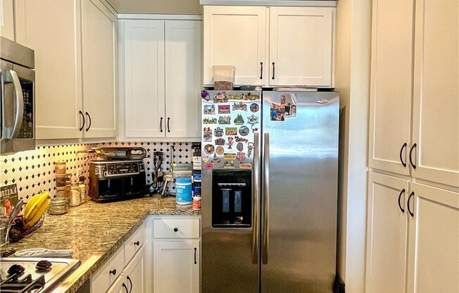 2 beds, 2 baths, 1,060 sqft, $3,200, Unit 449