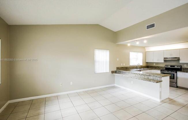 5941 YORK LN