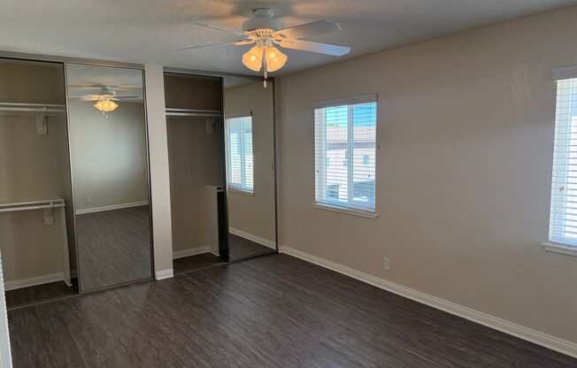 2 beds, 1 bath, 1,000 sqft, $2,705, Unit 4953C