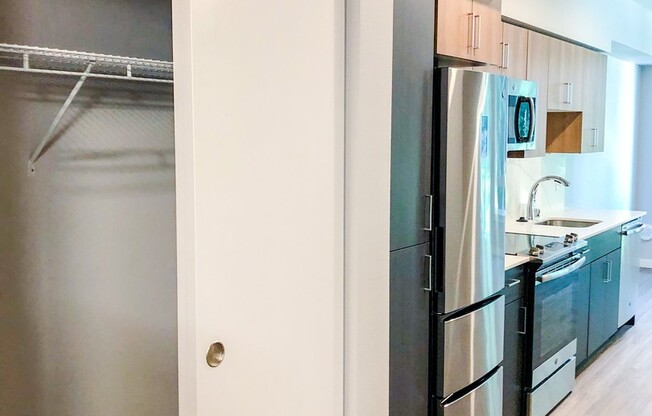 1 bed, 1 bath, 570 sqft, $2,295, Unit 419