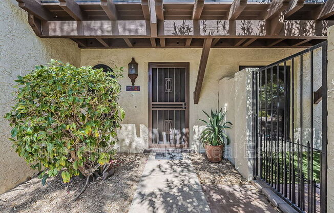 8638 S 51 ST