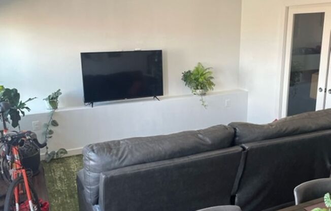 1 bed, 1 bath, 478 sqft, $1,710, Unit 401