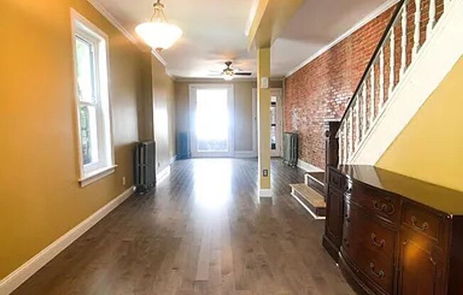 Bright updated 2 bed 1 bath (with heated floors) and private outdoor space!