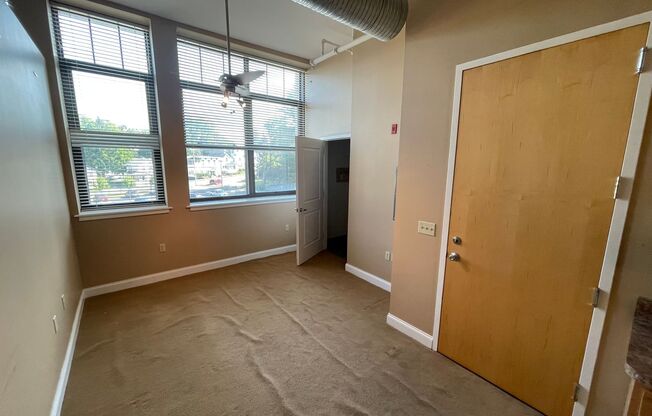 1 bed, 1 bath, 588 sqft, $995, Unit Apt 405