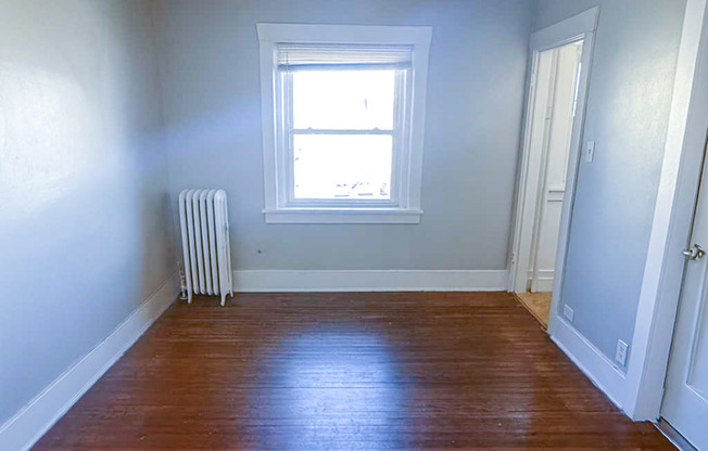 Studio, 1 bath, $875, Unit #G-27