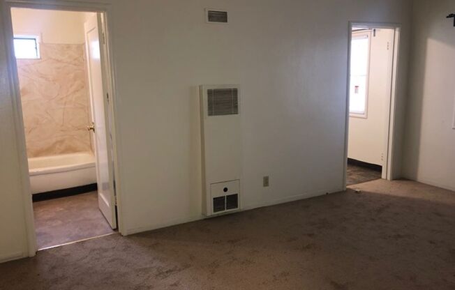 COMING SOON -Cozy 1 Bedroom near downtown