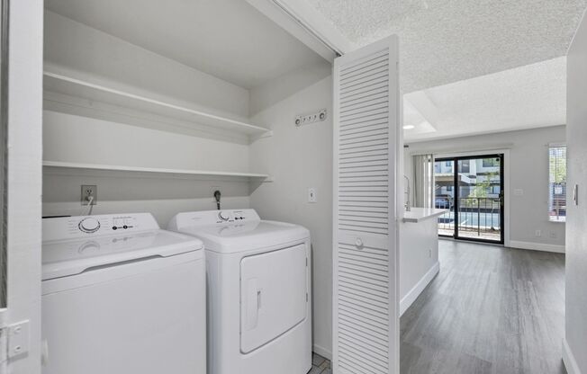 2 beds, 2 baths, $1,600, Unit # 213