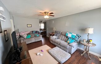 3 beds, 2 baths, $1,450