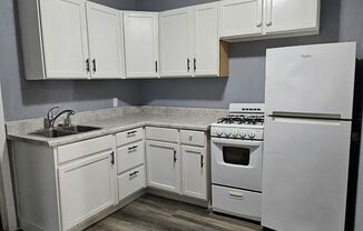 1 bed, 1 bath, 600 sqft, $700, Unit 05