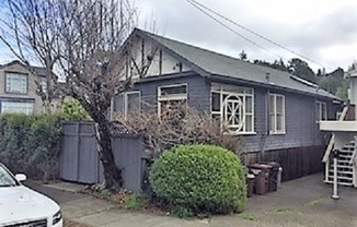 Charming Downtown Mill Valley Cottage