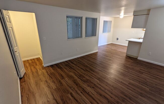 2 beds, 2 baths, 800 sqft, $1,495, Unit 4004