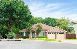 Single story Home in Northwest Area near USAA and Medical Center