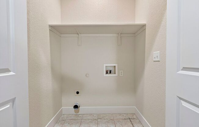 3 beds, 2.5 baths, 1,517 sqft, $2,395, Unit 17264