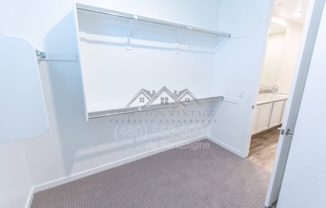 3 beds, 2.5 baths, 2,107 sqft, $2,395, Unit 4