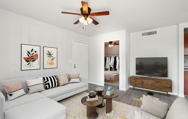 1 bed, 1 bath, 530 sqft, $949, Unit 1G