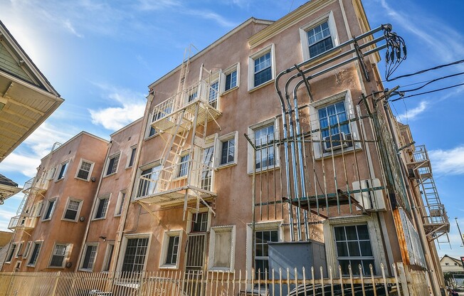 Studio, 1 bath, 231 sqft, $1,187.08, Unit 102