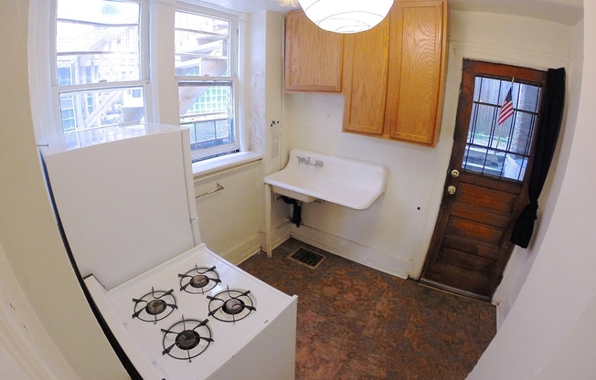 120 Linden &amp; Meade