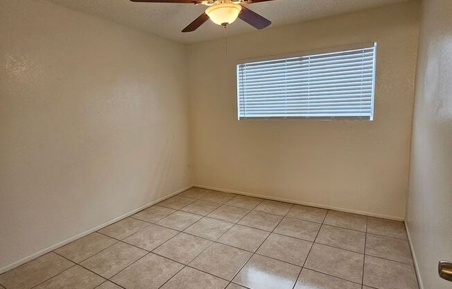 2 beds, 1 bath, 880 sqft, $1,125, Unit 111