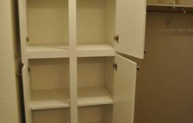 1 bed, 1 bath, 695 sqft, $1,950, Unit 425
