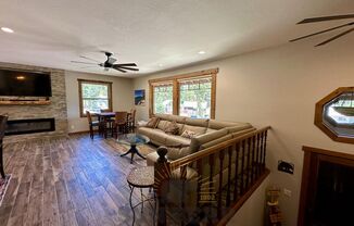 4 beds, 2.5 baths, $4,500