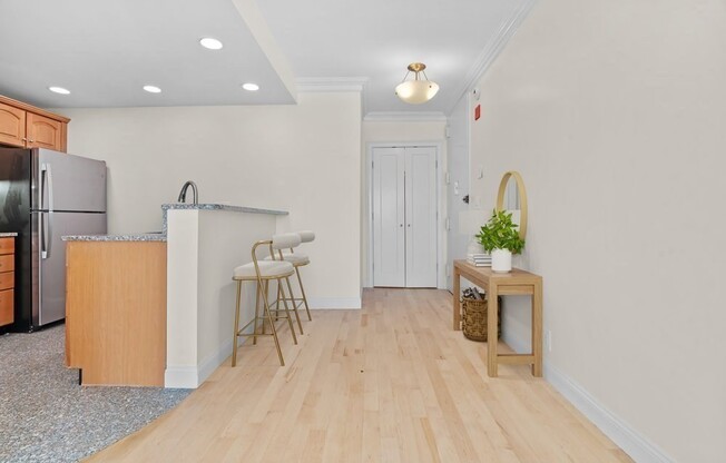 1 bed, 1 bath, 746 sqft, $3,600, Unit 32D