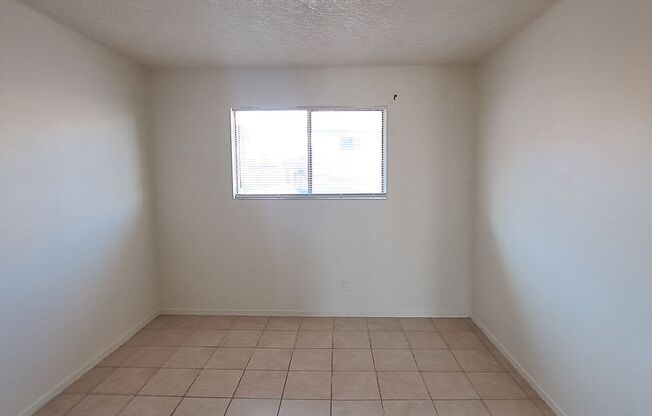 2 beds, 2 baths, 945 sqft, $1,245, Unit 3