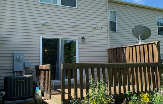 2 Bedroom 2.5 Bath Townhouse