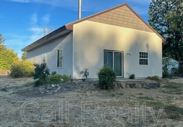 1 bed, 1 bath, 900 sqft, $1,400