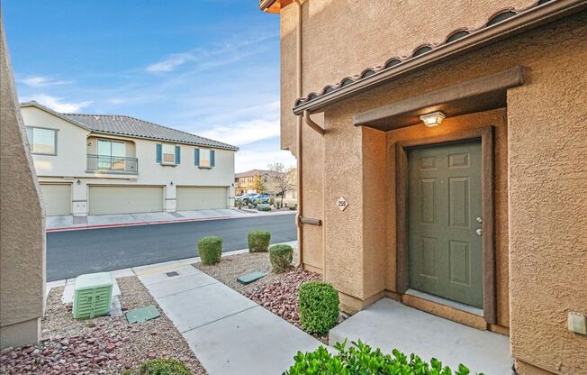 Spacious 2 bedroom condo with attached condo