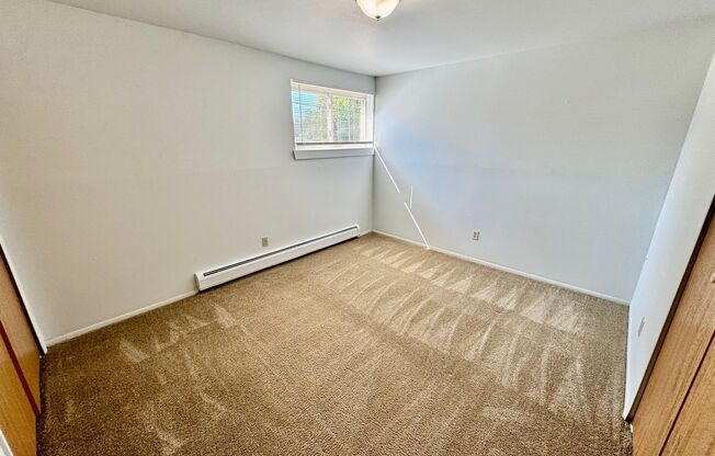 2 beds, 1 bath, 900 sqft, $1,295, Unit 56