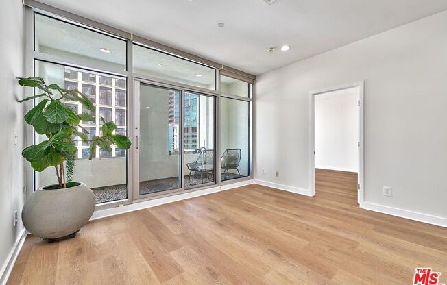 2 beds, 2 baths, 1,010 sqft, $3,050, Unit 404