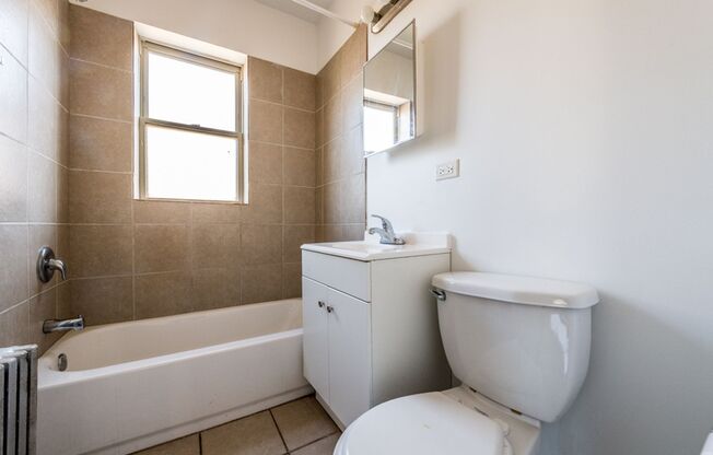 7701 S Stewart