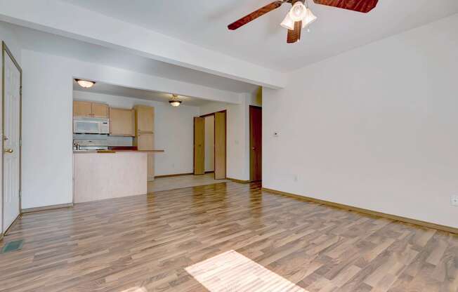 Highland Park Apartments Living Room