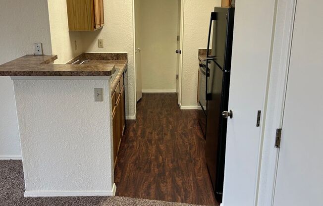 1 bed, 1 bath, 758 sqft, $825