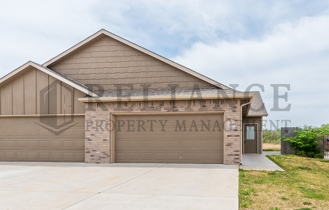 4809 N HILLSIDE CT