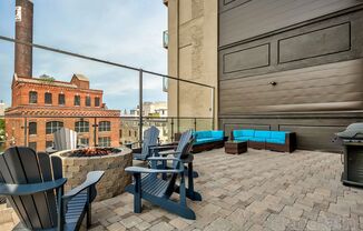 1 bed, 1 bath, 910 sqft, $1,825, Unit 707