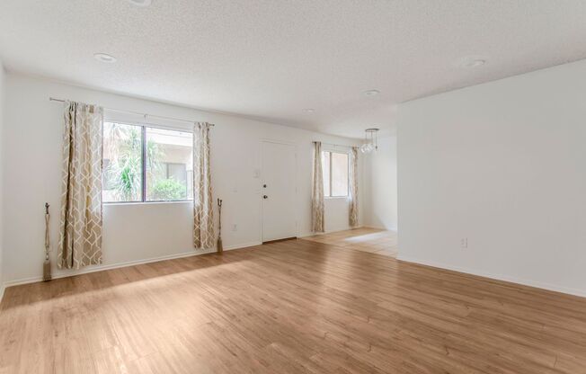 Chatsworth Rent This Now