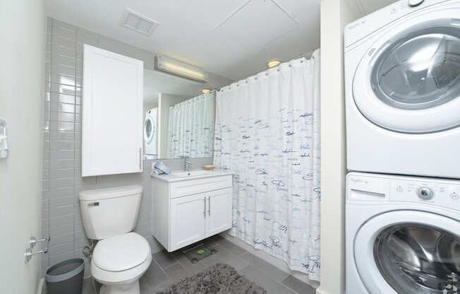 2 beds, 2 baths, 1,016 sqft, $4,200, Unit 300