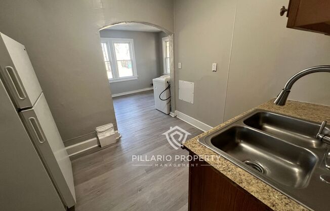 4 beds, 1 bath, $1,395