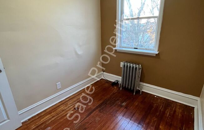 3 beds, 1 bath, $1,450