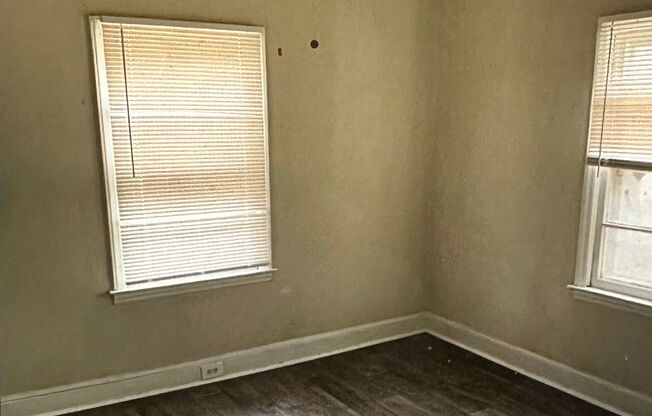 Spacious 2 Bed House - Waiting for you to Call HOME!