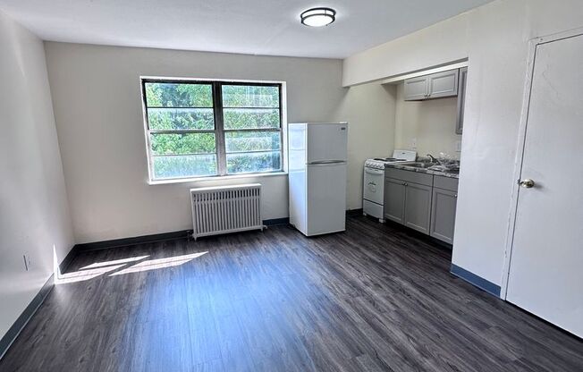 1 bed, 1 bath, 525 sqft, $850, Unit Virginia Terrace C-6