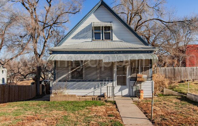 Available Now! | Bright 3 Bedroom / 2 Bathroom Home | 13th & Martha