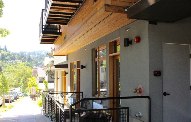 Studio, 1 bath, 418 sqft, $1,199, Unit 101