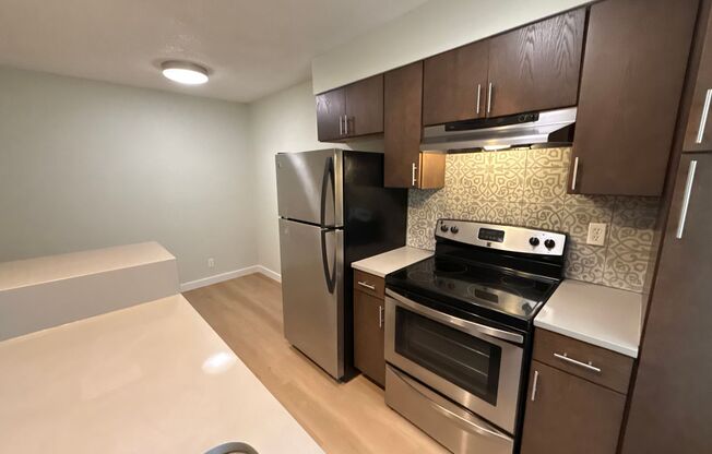 1 bed, 1 bath, 650 sqft, $1,325, Unit SUX-116